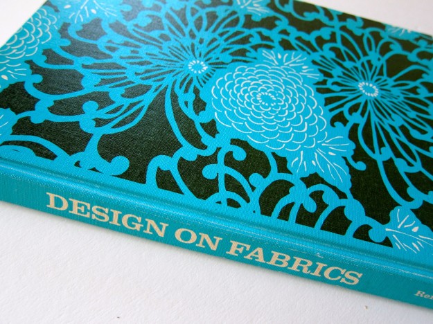 Design on Fabrics by Meda Parker Johnston and Glen Kaufman, 1967, Reinhold Publishing